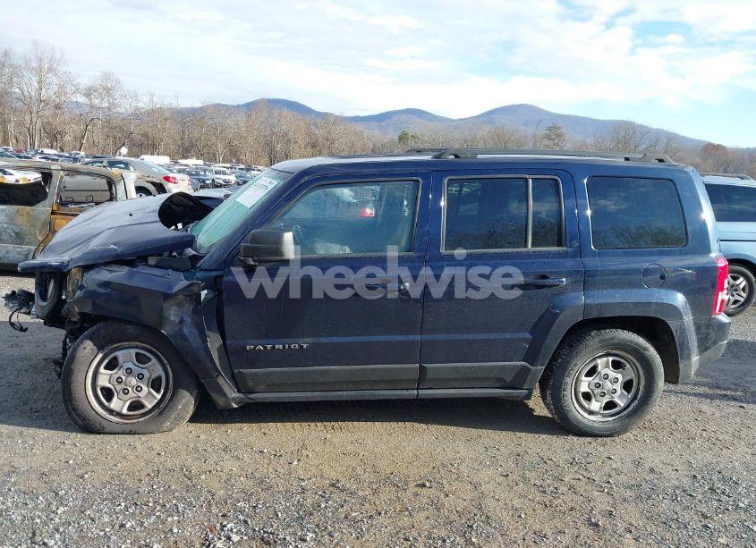 Photo 15 of 2016 Jeep Patriot SPORT (VIN 1C4NJRBB9GD632049)