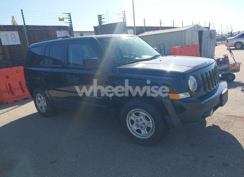 Photo 13 of 2016 Jeep Patriot SPORT (VIN 1C4NJRBB9GD741515)