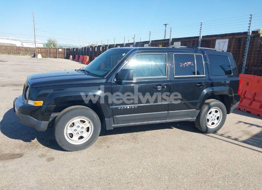 Photo 14 of 2016 Jeep Patriot SPORT (VIN 1C4NJRBB9GD741515)