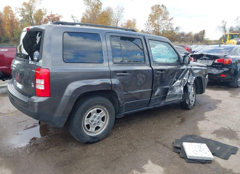 Photo 4 of 2017 Jeep Patriot SPORT 4X4 (VIN 1C4NJRBB9HD106019)