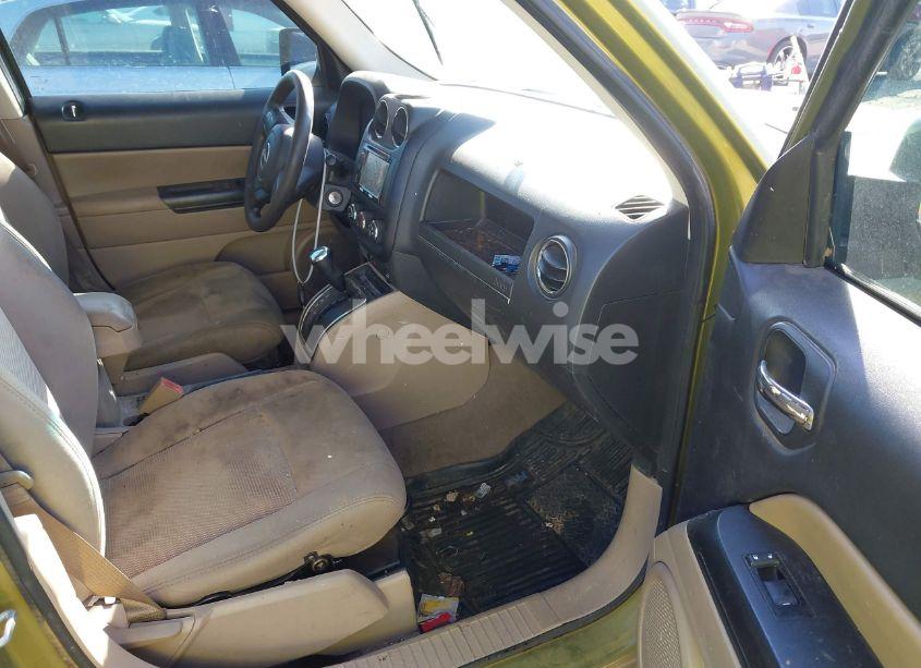 Photo 5 of 2012 Jeep Patriot SPORT (VIN 1C4NJRBBXCD567822)