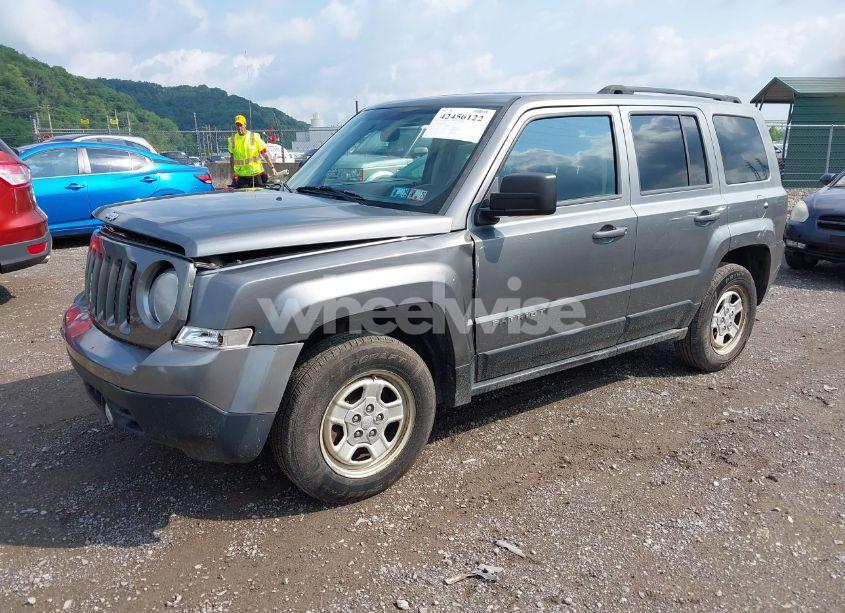 Photo 2 of 2012 Jeep Patriot SPORT (VIN 1C4NJRBBXCD608661)