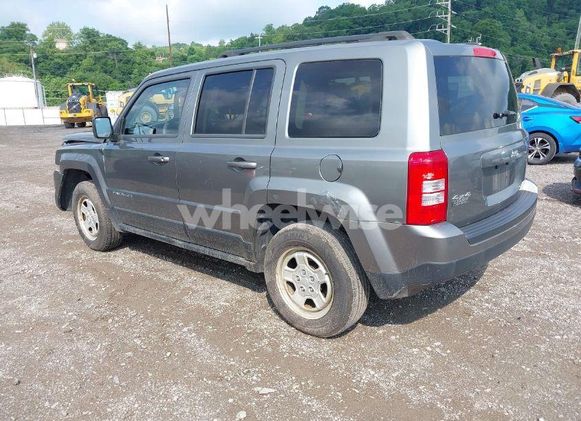 Photo 3 of 2012 Jeep Patriot SPORT (VIN 1C4NJRBBXCD608661)