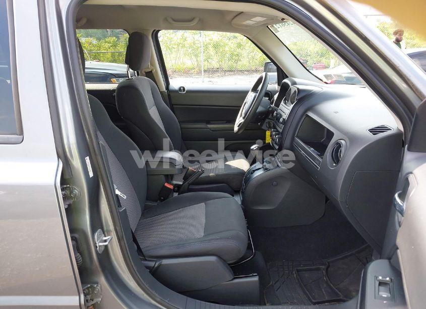 Photo 5 of 2012 Jeep Patriot SPORT (VIN 1C4NJRBBXCD608661)