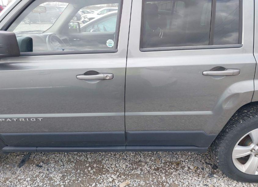 Photo 14 of 2013 Jeep Patriot SPORT (VIN 1C4NJRBBXDD248504)