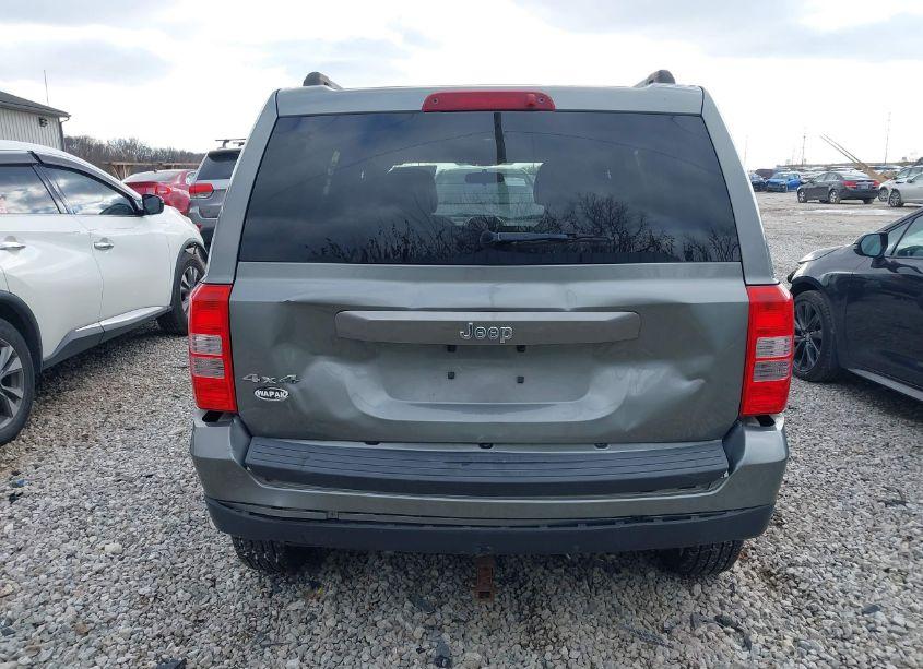 Photo 16 of 2013 Jeep Patriot SPORT (VIN 1C4NJRBBXDD248504)