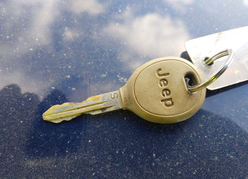 Photo 11 of 2013 Jeep Patriot SPORT (VIN 1C4NJRBBXDD249829)