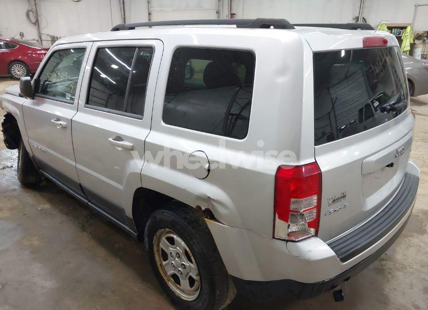 Photo 3 of 2013 Jeep Patriot SPORT (VIN 1C4NJRBBXDD263102)