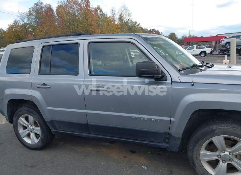 Photo 13 of 2015 Jeep Patriot SPORT (VIN 1C4NJRBBXFD129466)