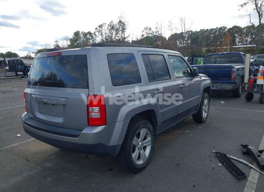 Photo 4 of 2015 Jeep Patriot SPORT (VIN 1C4NJRBBXFD129466)