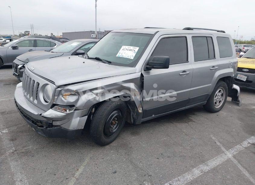 Photo 2 of 2016 Jeep Patriot SPORT (VIN 1C4NJRBBXGD691935)