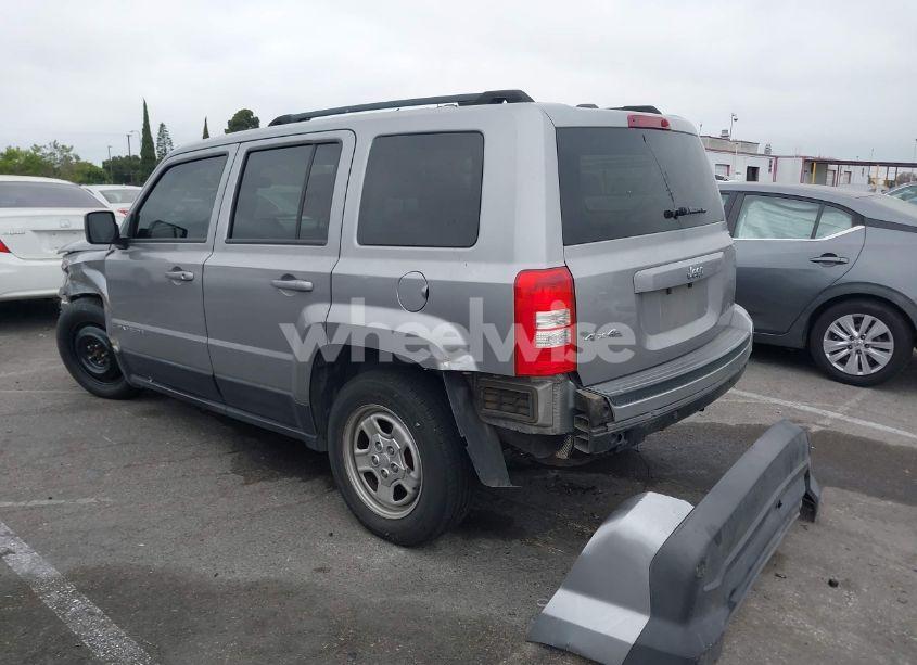 Photo 3 of 2016 Jeep Patriot SPORT (VIN 1C4NJRBBXGD691935)