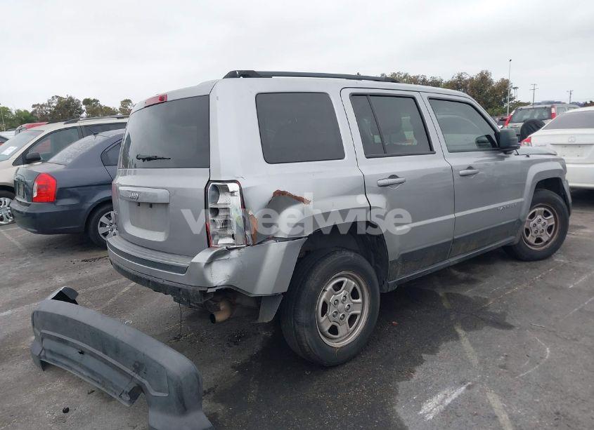 Photo 4 of 2016 Jeep Patriot SPORT (VIN 1C4NJRBBXGD691935)