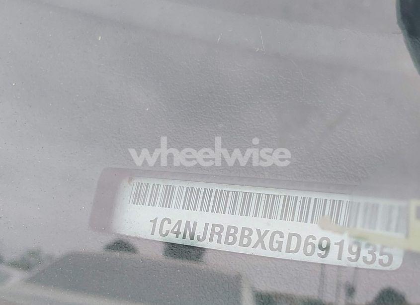 Photo 9 of 2016 Jeep Patriot SPORT (VIN 1C4NJRBBXGD691935)