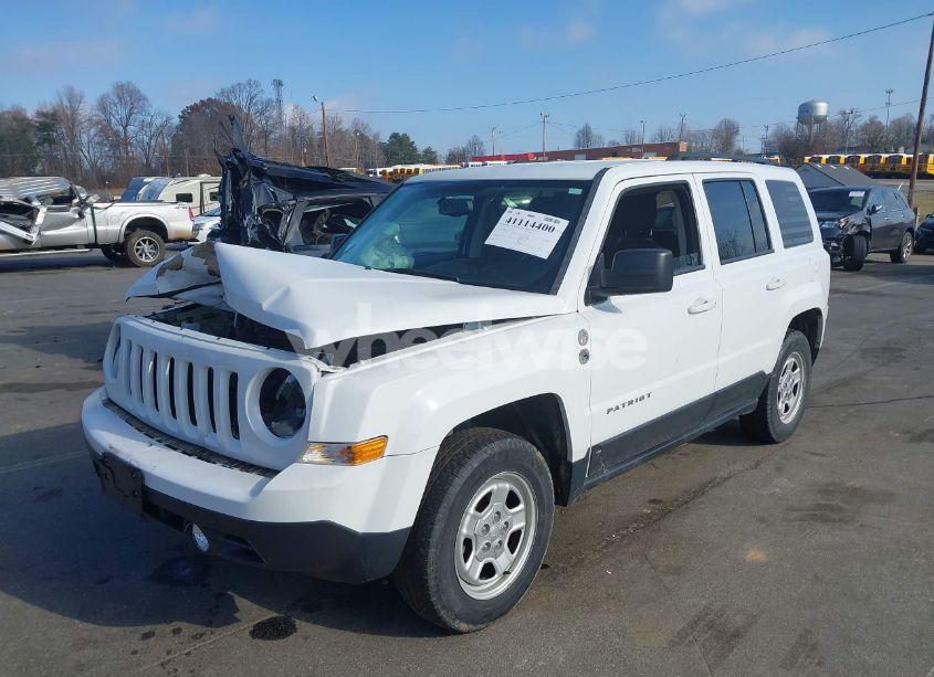 Photo 2 of 2016 Jeep Patriot SPORT (VIN 1C4NJRBBXGD788777)
