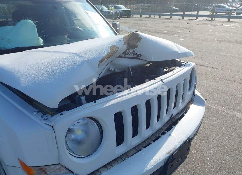 Photo 6 of 2016 Jeep Patriot SPORT (VIN 1C4NJRBBXGD788777)