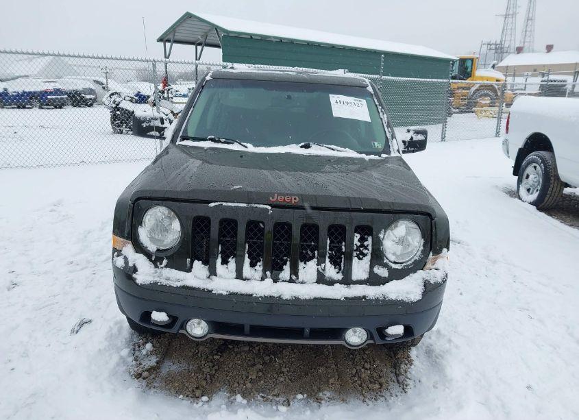 Photo 12 of 2017 Jeep Patriot 75TH ANNIVERSARY EDITION 4X4 (VIN 1C4NJRBBXHD109091)