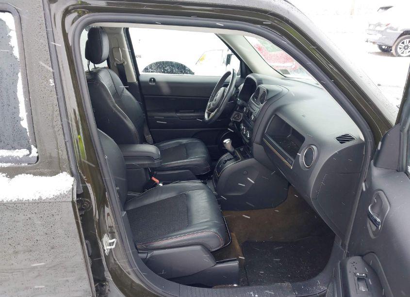 Photo 5 of 2017 Jeep Patriot 75TH ANNIVERSARY EDITION 4X4 (VIN 1C4NJRBBXHD109091)