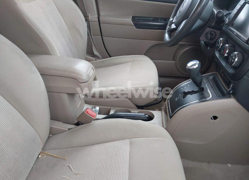 Photo 5 of 2017 Jeep Patriot SPORT 4X4 (VIN 1C4NJRBBXHD135867)