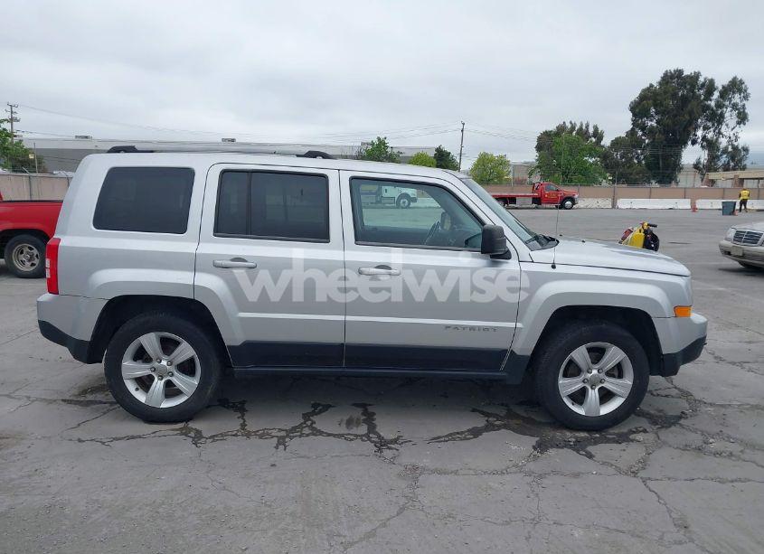 Photo 13 of 2014 Jeep Patriot LIMITED (VIN 1C4NJRCB0ED504715)