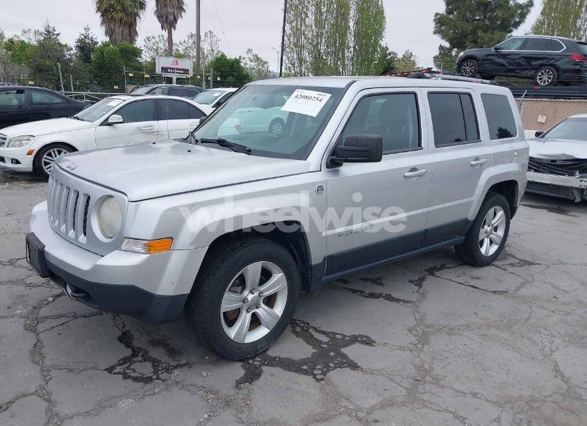 Photo 2 of 2014 Jeep Patriot LIMITED (VIN 1C4NJRCB0ED504715)