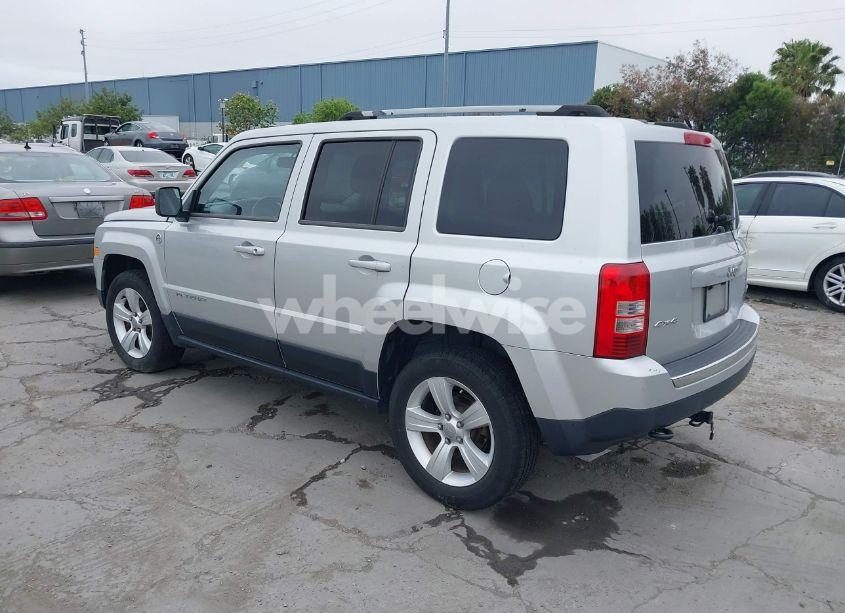 Photo 3 of 2014 Jeep Patriot LIMITED (VIN 1C4NJRCB0ED504715)