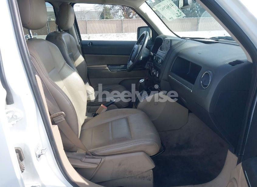 Photo 5 of 2015 Jeep Patriot LIMITED (VIN 1C4NJRCB0FD188394)