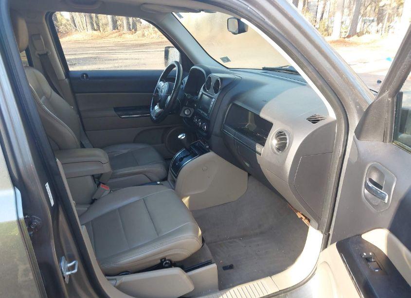 Photo 5 of 2012 Jeep Patriot LIMITED (VIN 1C4NJRCB1CD512805)
