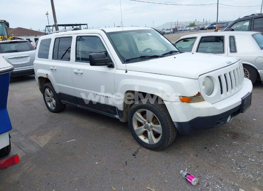 2012 Jeep Patriot LIMITED (VIN 1C4NJRCB1CD513999) main photo