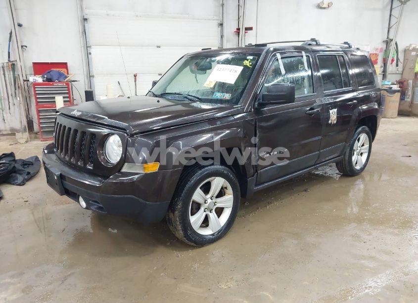 Photo 2 of 2014 Jeep Patriot LIMITED (VIN 1C4NJRCB2ED728844)