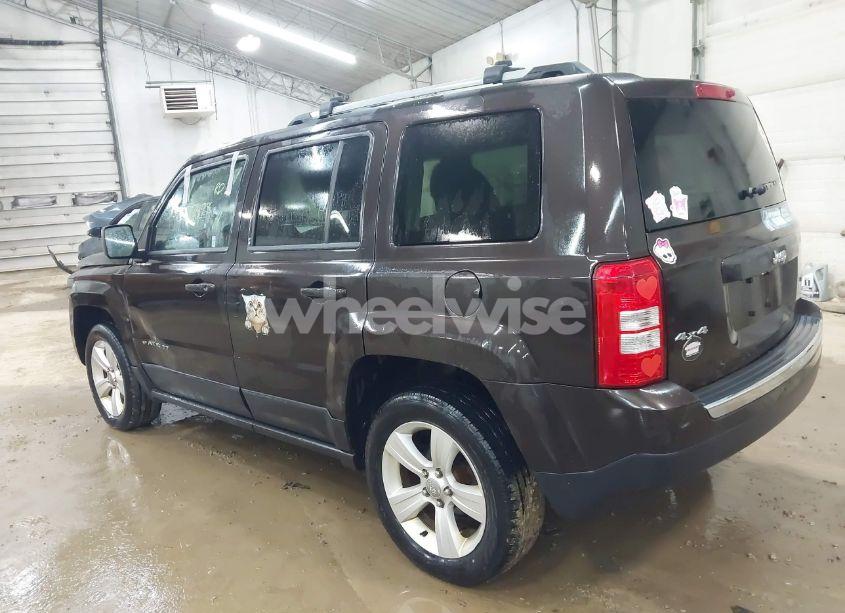 Photo 3 of 2014 Jeep Patriot LIMITED (VIN 1C4NJRCB2ED728844)