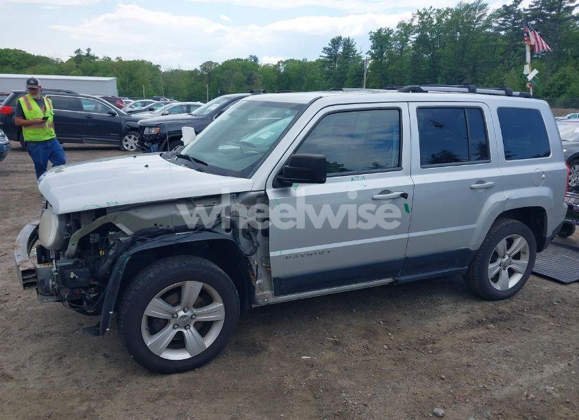 Photo 15 of 2012 Jeep Patriot LIMITED (VIN 1C4NJRCB5CD563319)