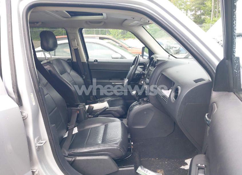 Photo 5 of 2012 Jeep Patriot LIMITED (VIN 1C4NJRCB5CD563319)