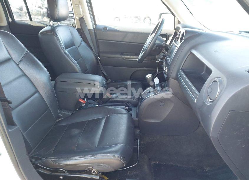 Photo 5 of 2014 Jeep Patriot LIMITED (VIN 1C4NJRCB5ED634120)