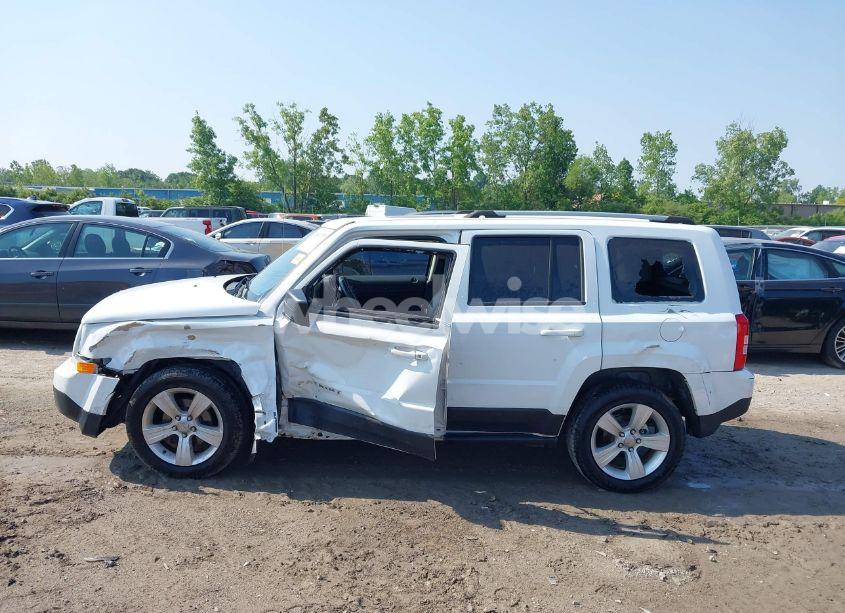 Photo 14 of 2013 Jeep Patriot LIMITED (VIN 1C4NJRCB8DD240450)
