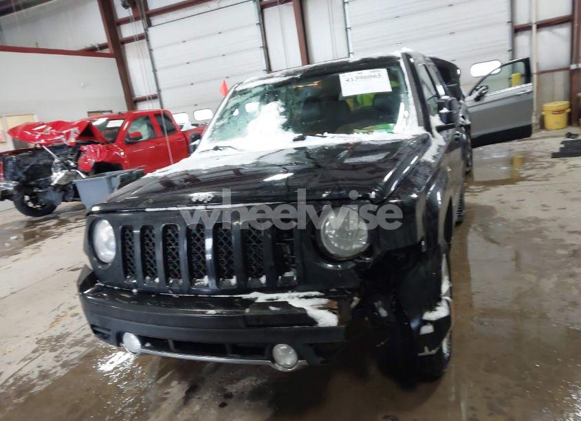 Photo 12 of 2014 Jeep Patriot LIMITED (VIN 1C4NJRCB8ED910340)