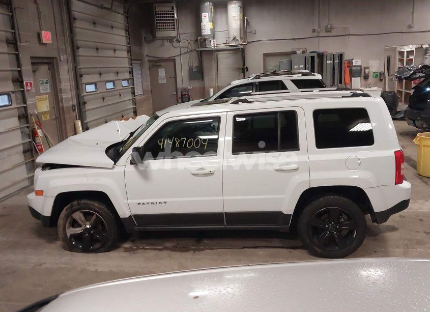 Photo 14 of 2015 Jeep Patriot LIMITED (VIN 1C4NJRCB8FD188966)
