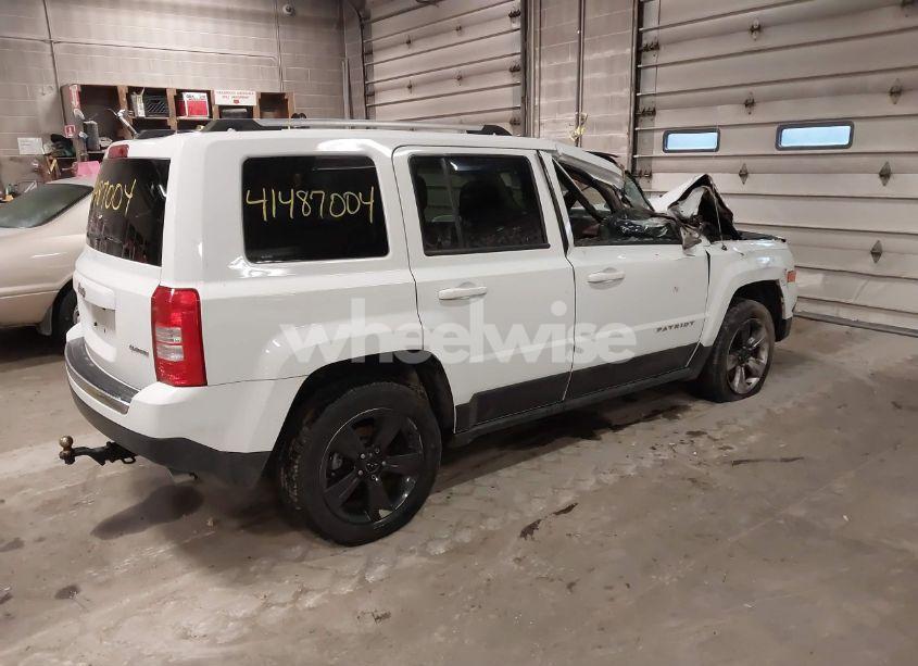 Photo 4 of 2015 Jeep Patriot LIMITED (VIN 1C4NJRCB8FD188966)