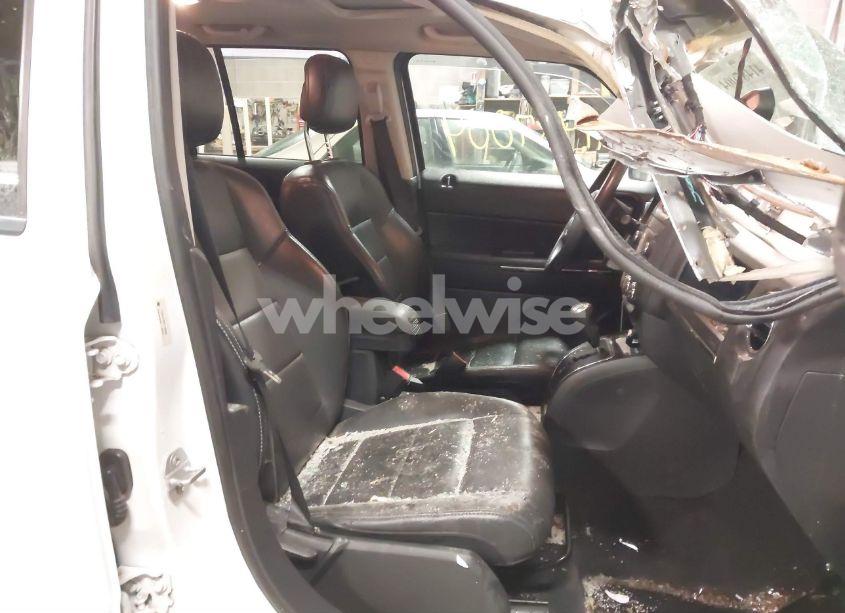 Photo 5 of 2015 Jeep Patriot LIMITED (VIN 1C4NJRCB8FD188966)