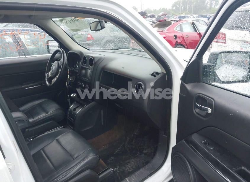 Photo 5 of 2014 Jeep Patriot LIMITED (VIN 1C4NJRCB9ED928295)