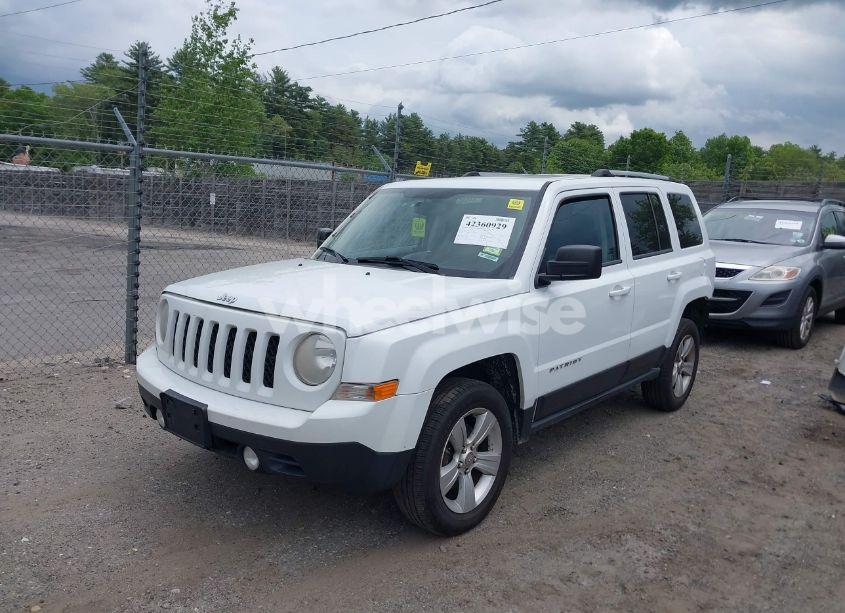 Photo 2 of 2012 Jeep Patriot LIMITED (VIN 1C4NJRCBXCD512964)