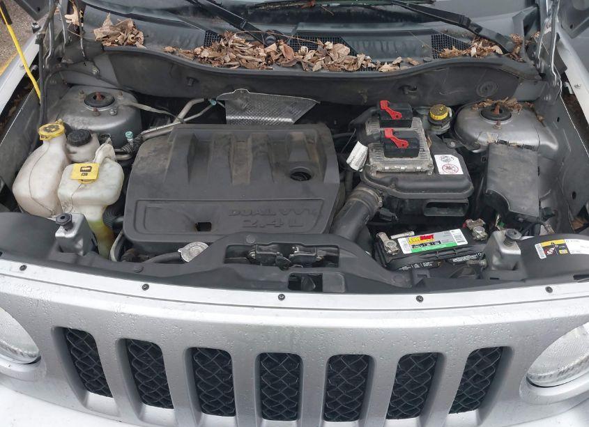 Photo 10 of 2014 Jeep Patriot LIMITED (VIN 1C4NJRCBXED779007)