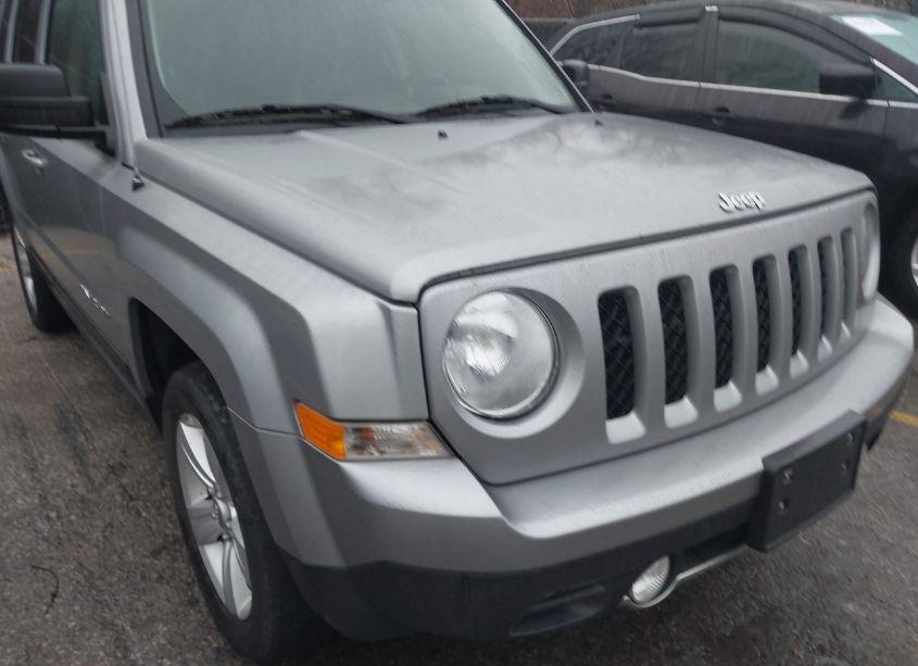 Photo 6 of 2014 Jeep Patriot LIMITED (VIN 1C4NJRCBXED779007)