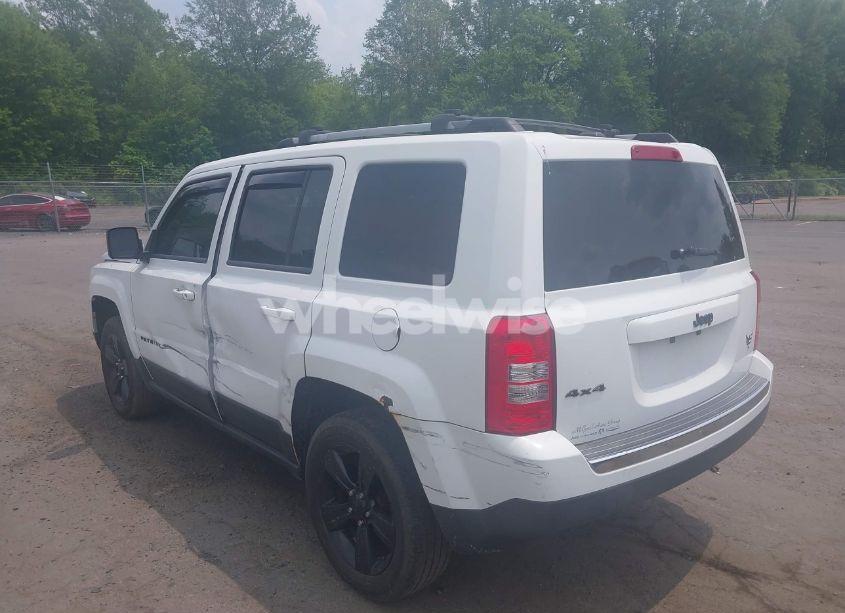 Photo 3 of 2013 Jeep Patriot LATITUDE (VIN 1C4NJRFB0DD192230)