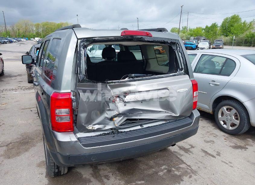 Photo 6 of 2013 Jeep Patriot LATITUDE (VIN 1C4NJRFB0DD248795)