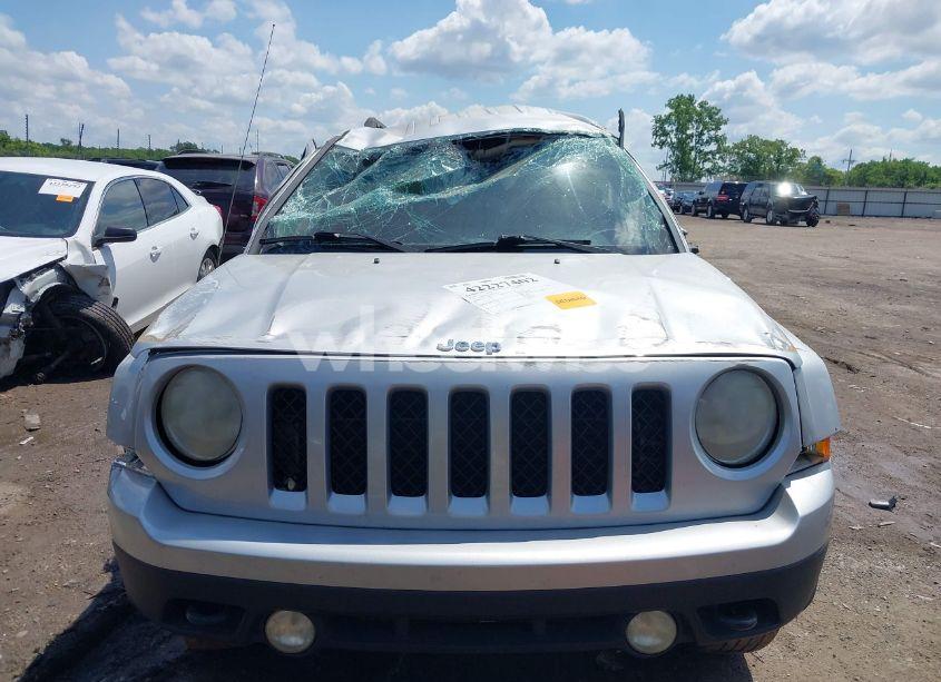 Photo 12 of 2014 Jeep Patriot LATITUDE (VIN 1C4NJRFB0ED549410)