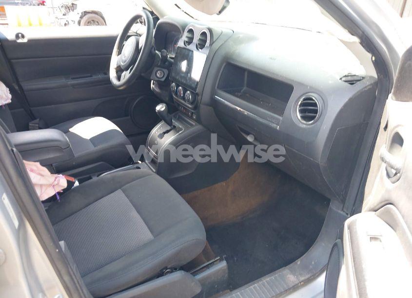 Photo 5 of 2014 Jeep Patriot LATITUDE (VIN 1C4NJRFB0ED549410)