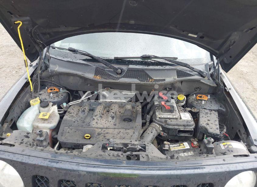 Photo 10 of 2014 Jeep Patriot LATITUDE (VIN 1C4NJRFB0ED641875)