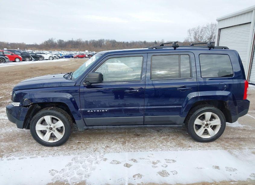 Photo 14 of 2014 Jeep Patriot LATITUDE (VIN 1C4NJRFB0ED688808)