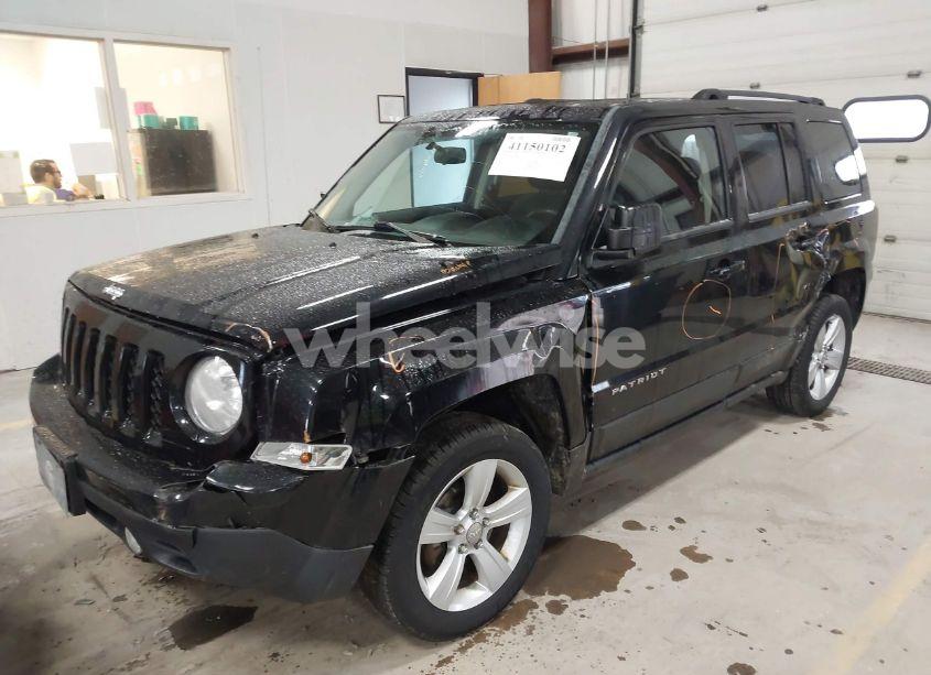 Photo 2 of 2014 Jeep Patriot LATITUDE (VIN 1C4NJRFB0ED718664)